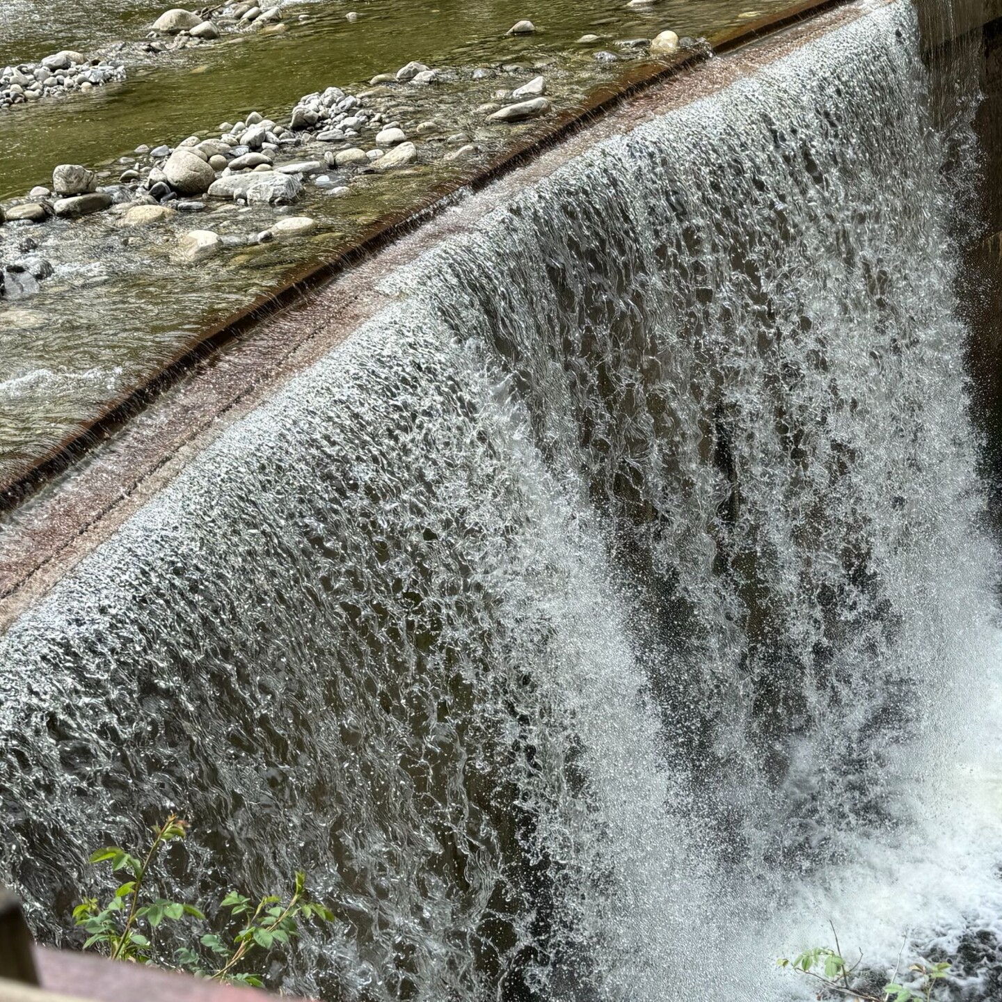 09_Wasserfall Grosse Entle beim Kanalweg