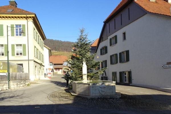 Zwei Burgen und ein Kräutergarten