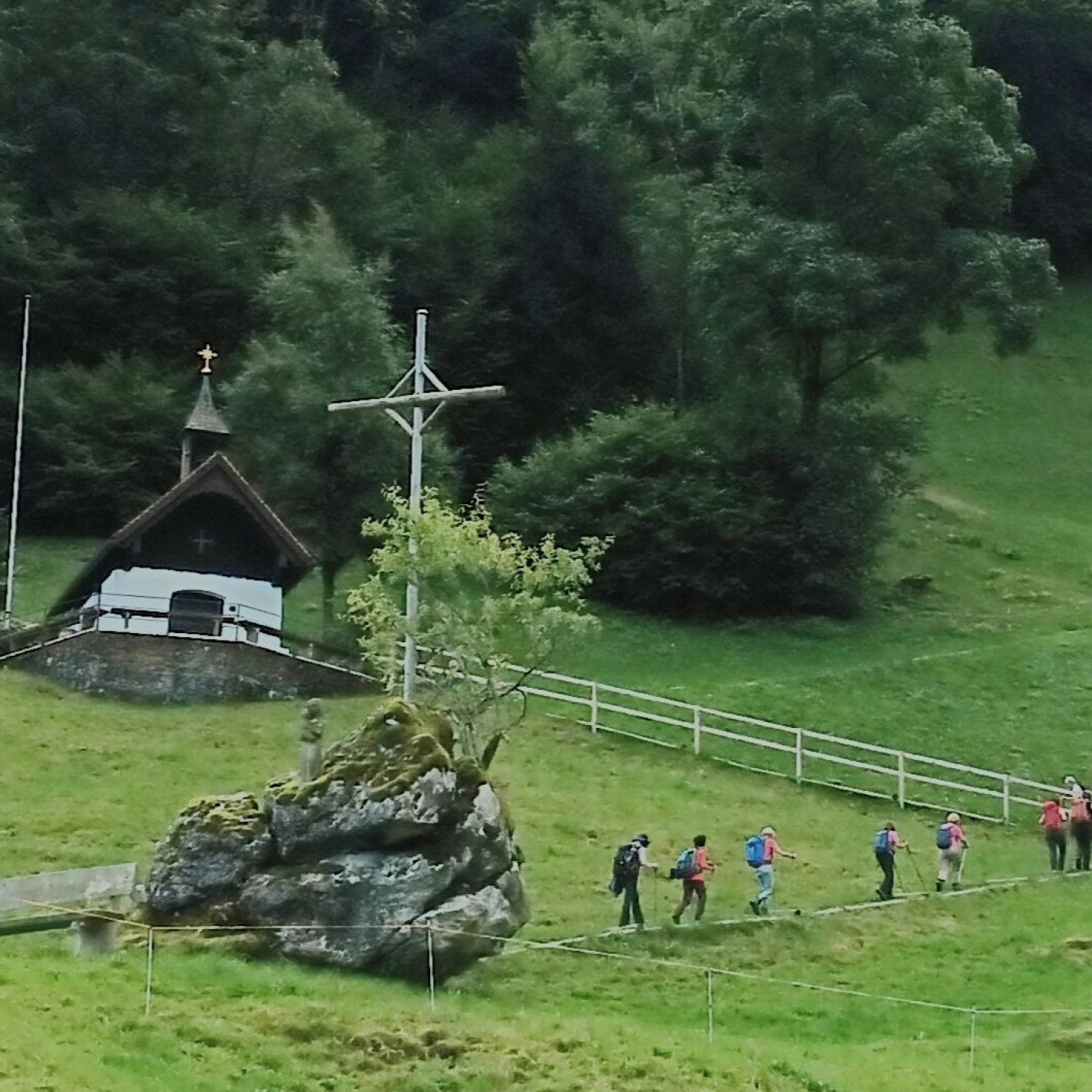 5-Das Renggkapelleli ladet zur Mittagsrast