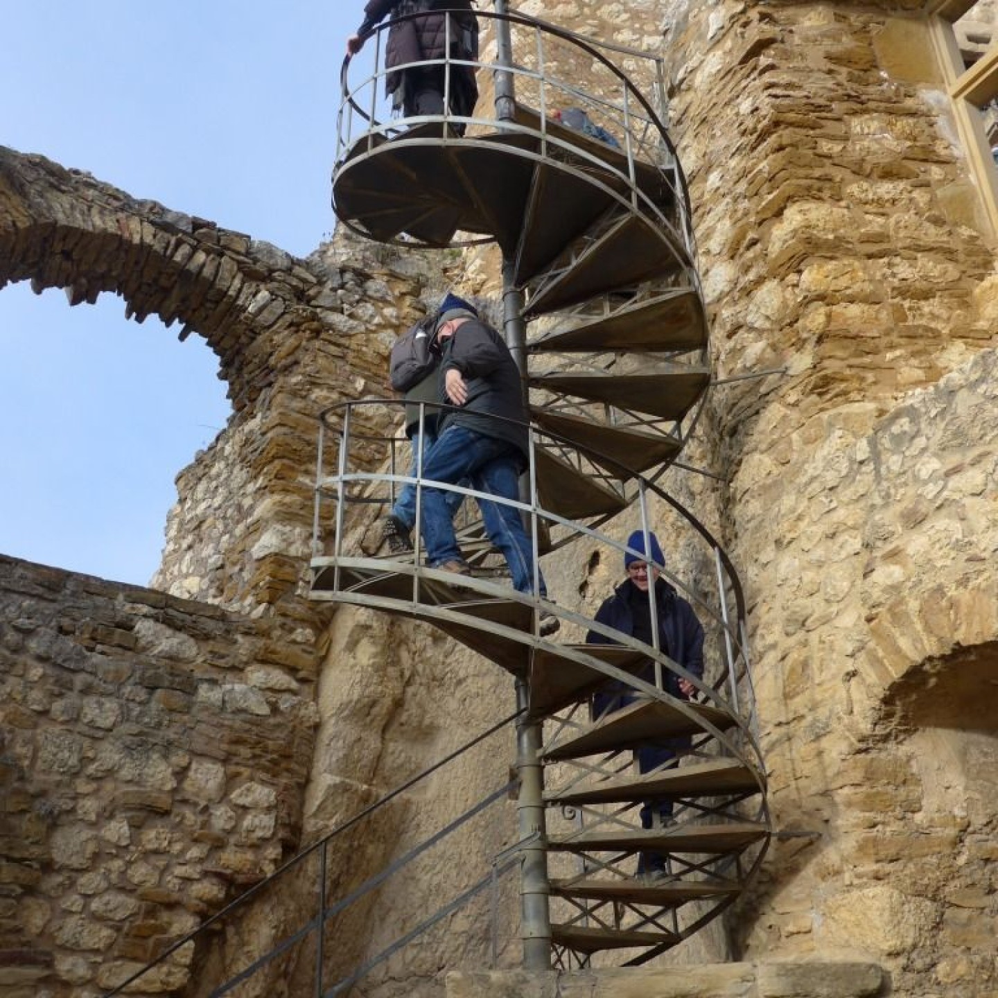 03_Ueber die Wendeltreppe hinauf
