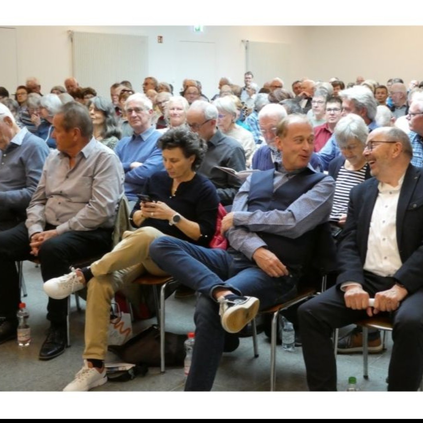 03 Gut gelaunte Teilnehmende